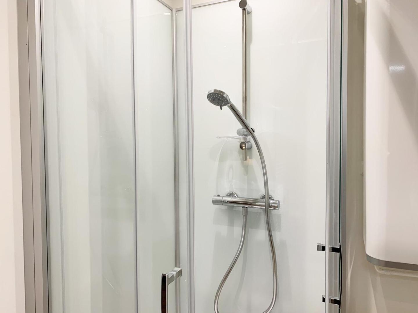 Monet - Appartement Pour 2 Personnes شارتر المظهر الخارجي الصورة